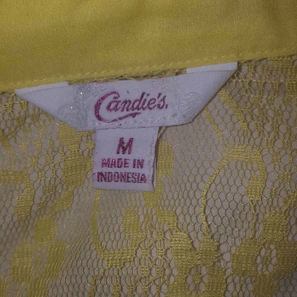 CANDIES - Yellow Button down top - Picture 2 of 3